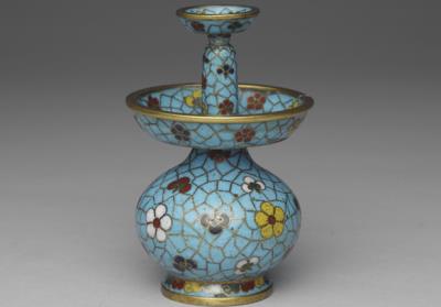 图片[2]-Candle stand from the set of five altar pieces with plum-blossom decoration in cloisonne enamels, Qing dynasty, Kangxi reign (1662-1722)-China Archive